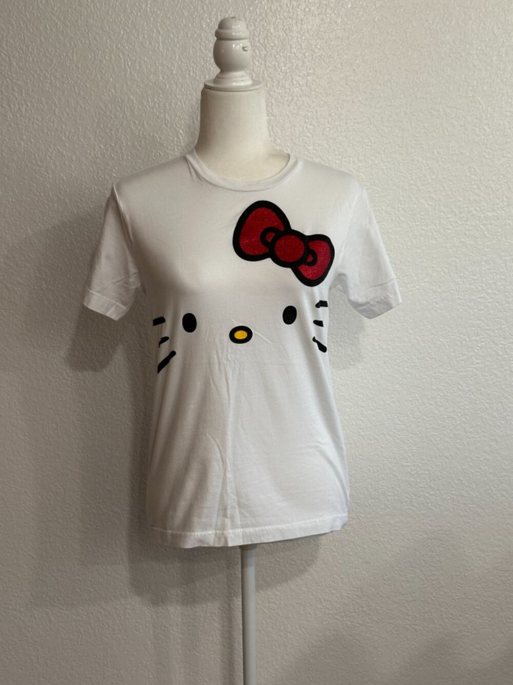 Hello Kitty White Graphic Tee Size Large Kids Sanrio Universal Studios Cute Bow - Picture 2 of 7